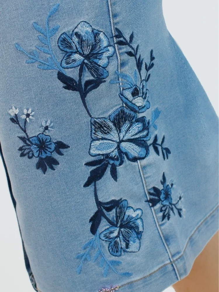 Saia Aura com Bordado Azul